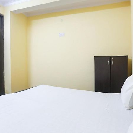 Spot On 61003 Kailash Dham Noida Buitenkant foto