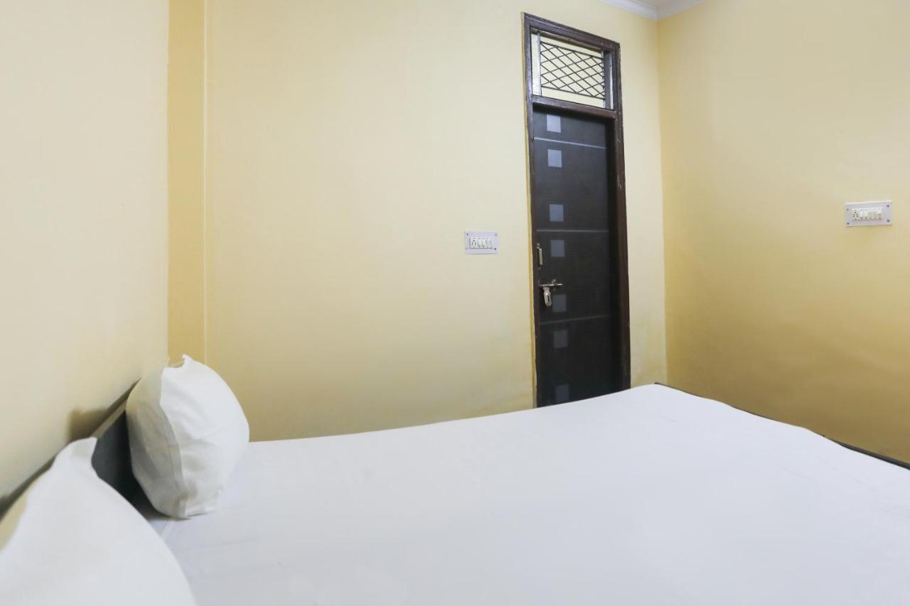 Spot On 61003 Kailash Dham Noida Buitenkant foto